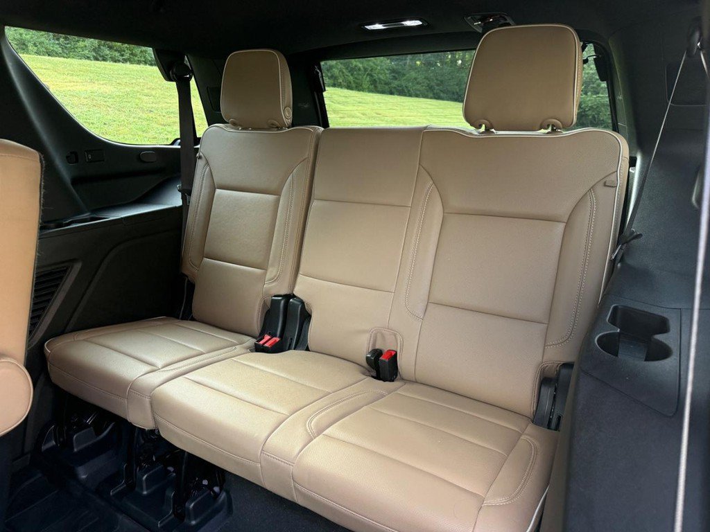 Used 2023 Chevrolet Tahoe Premier AWD/4WD image 10