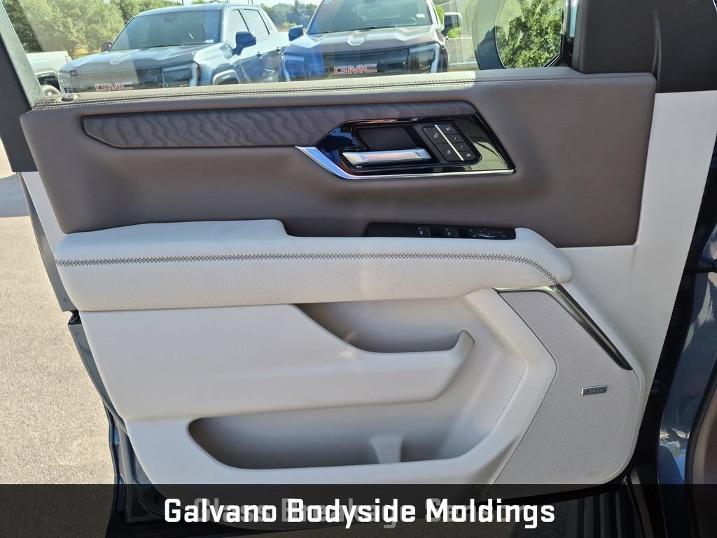 New 2026 GMC Yukon Denali w/ Denali Reserve Package AWD/4WD image 16
