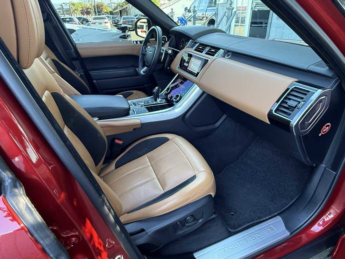 Used 2019 Land Rover Range Rover Sport Supercharged AWD/4WD image 13