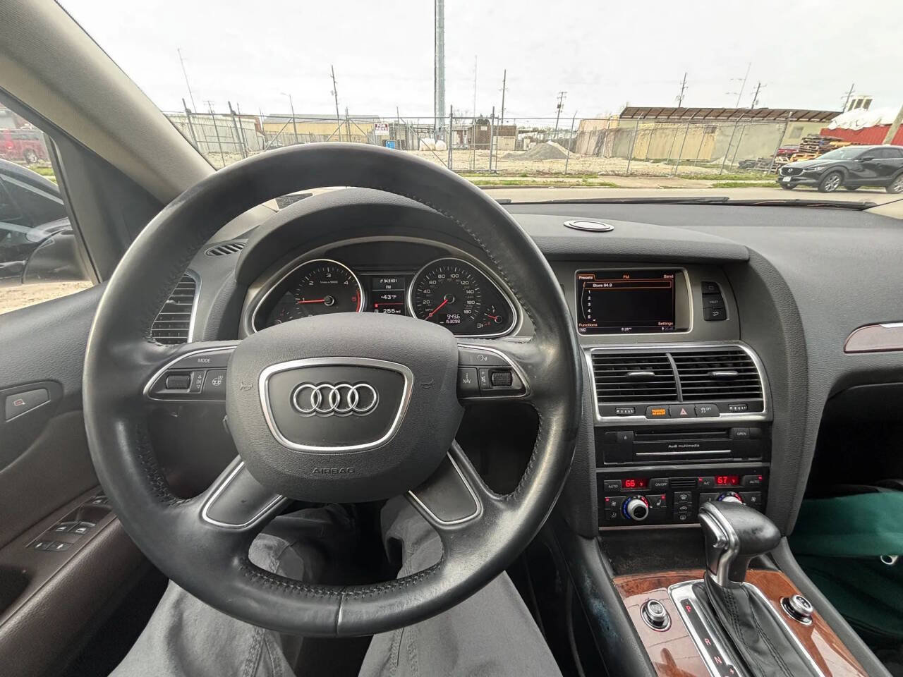 Used 2015 Audi Q7 TDI Premium Plus w/ Premium Plus Package AWD/4WD image 15