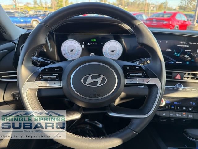 Used 2025 Hyundai Elantra SEL image 63