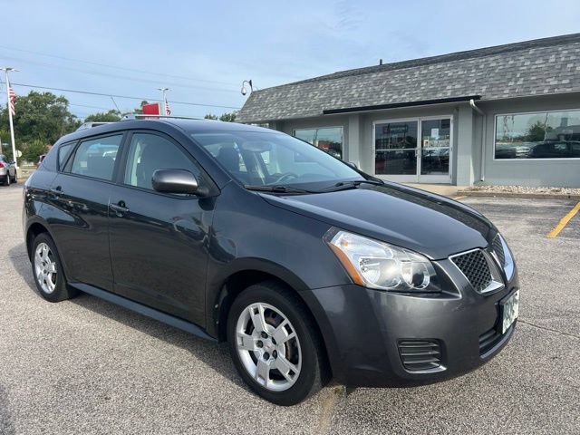 Used 2010 Pontiac Vibe AWD w/ Preferred Package image 1