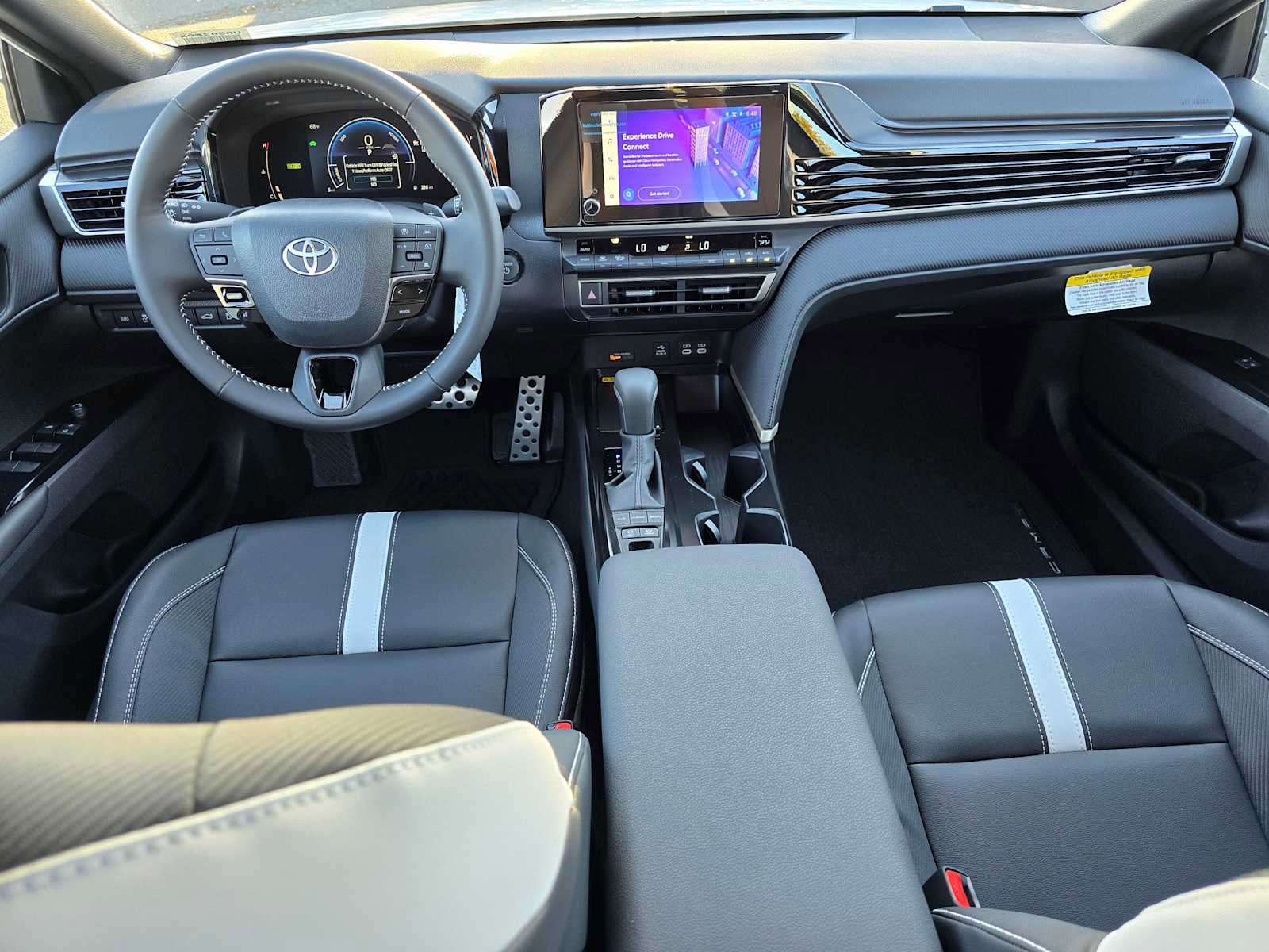 Used 2026 Toyota Camry SE FWD image 19