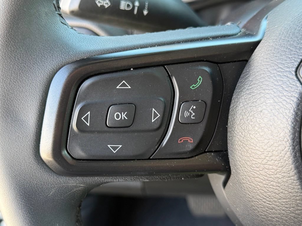 Used 2023 Jeep Gladiator Sport AWD/4WD image 15