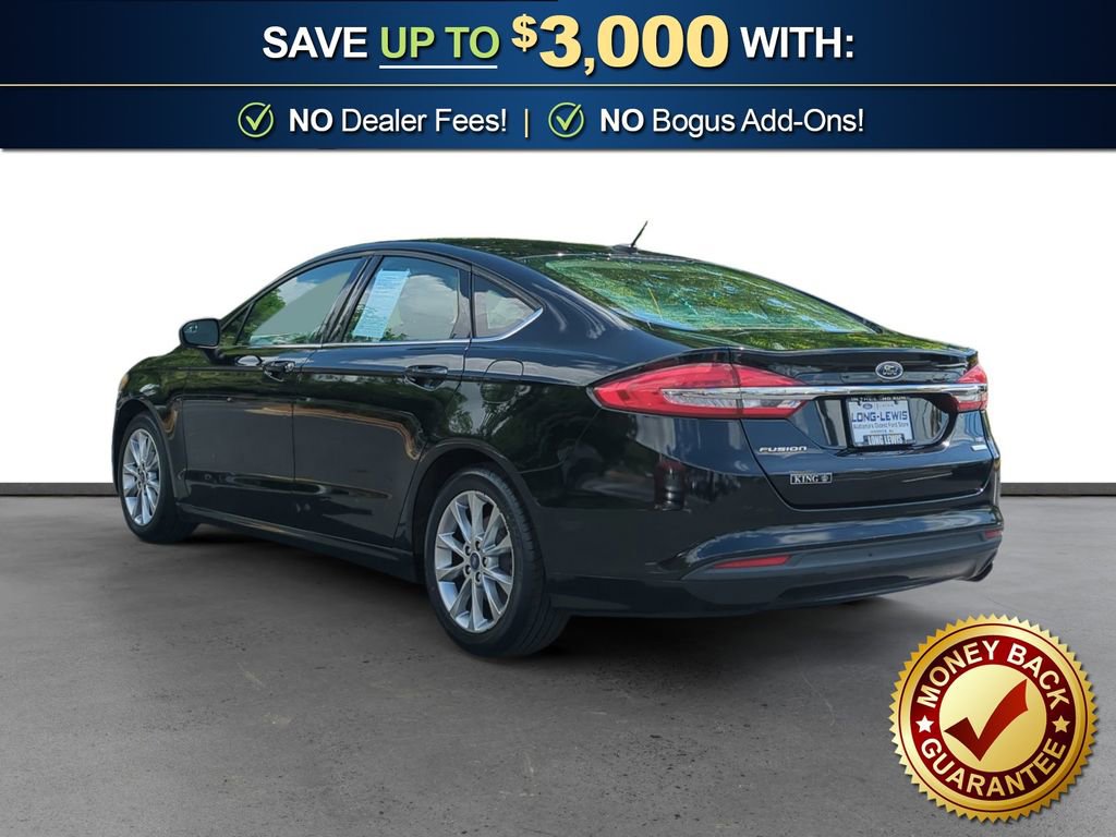 Used 2017 Ford Fusion SE image 4