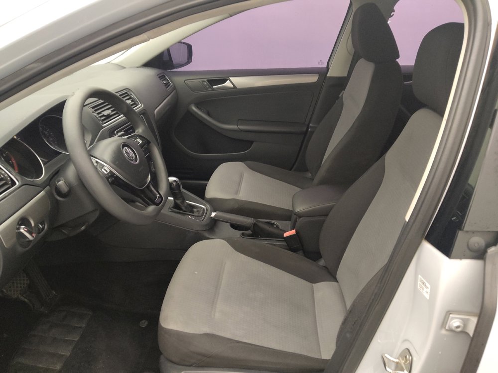 Used 2017 Volkswagen Jetta S image 17