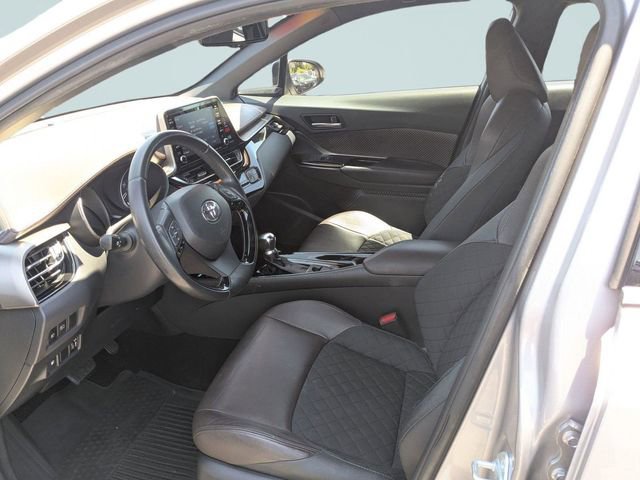 Used 2019 Toyota C-HR Limited FWD image 19