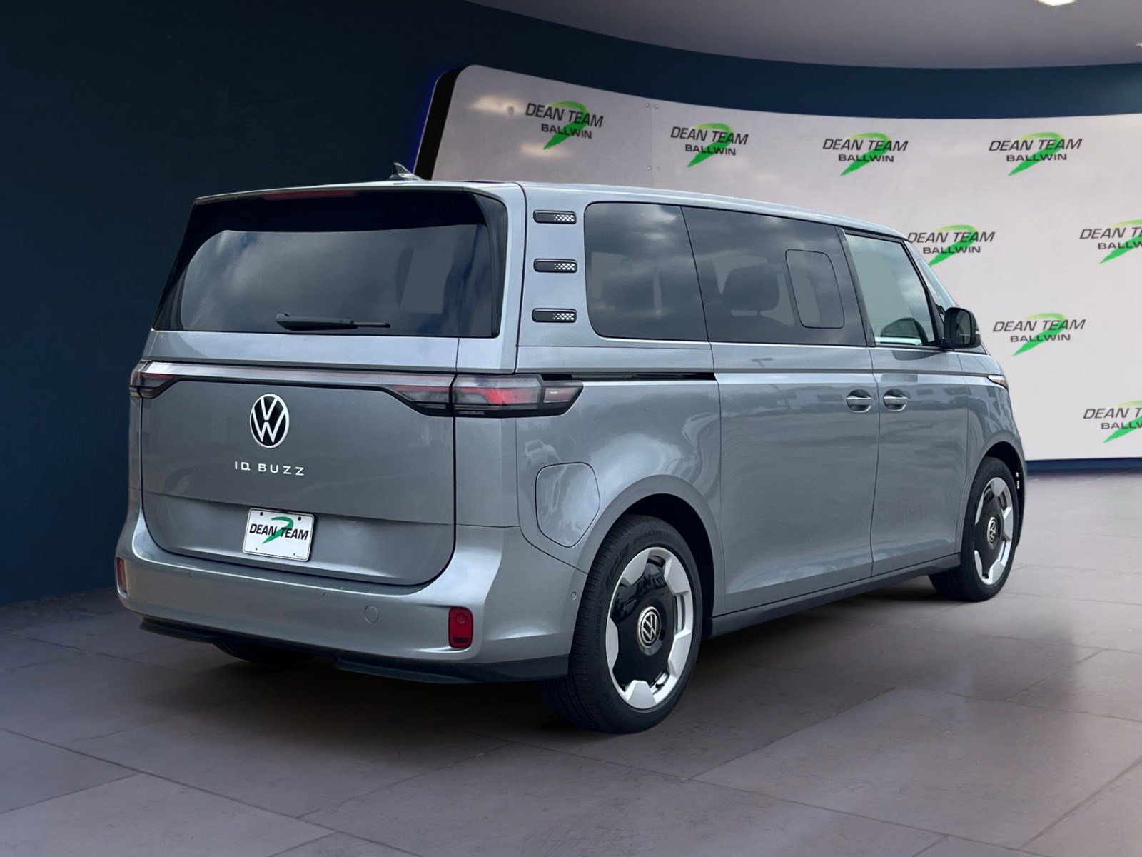 New 2025 Volkswagen ID. Buzz Pro S image 7