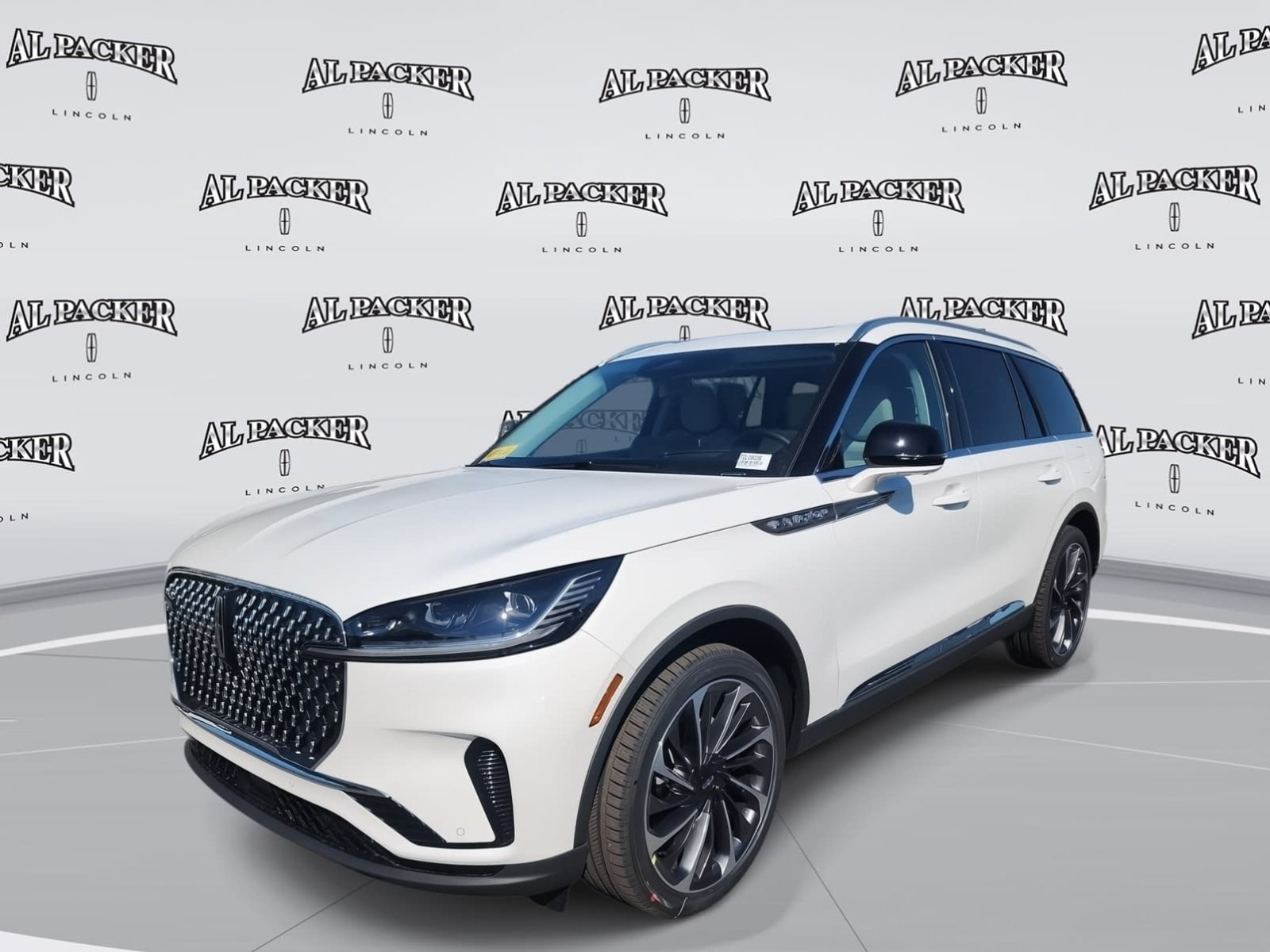 New 2026 Lincoln Aviator Reserve w/ Luxury Package RWD image 1