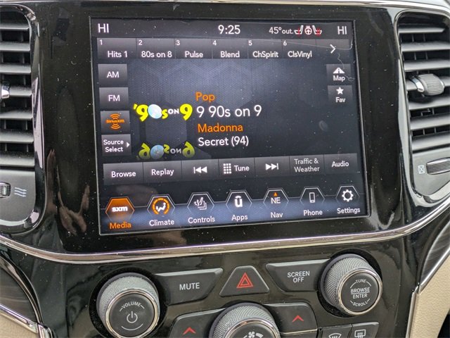 Used 2020 Jeep Grand Cherokee Limited w/ Trailer Tow Group IV image 24