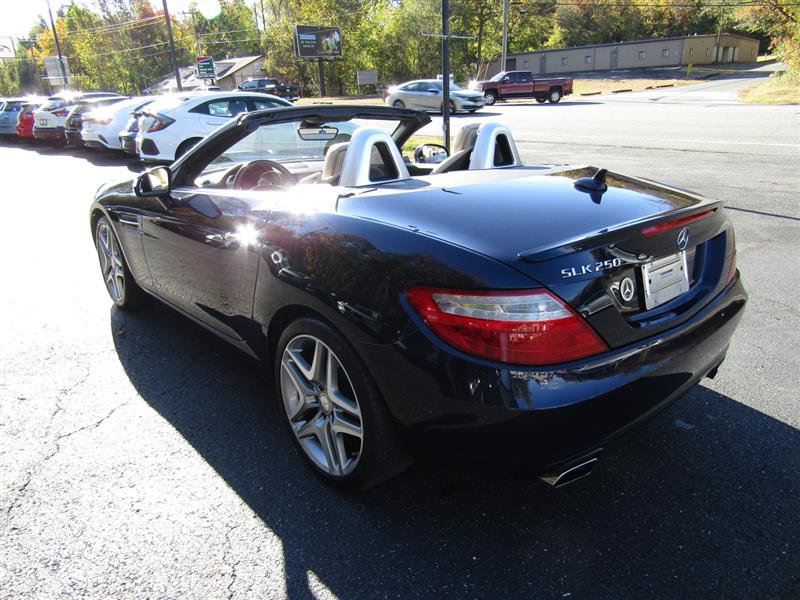 Used 2015 Mercedes-Benz SLK 250 image 39