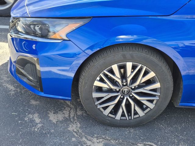 Used 2025 Nissan Altima 2.5 SV image 5