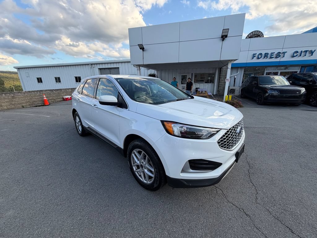 Used 2024 Ford Edge SEL AWD/4WD image 7