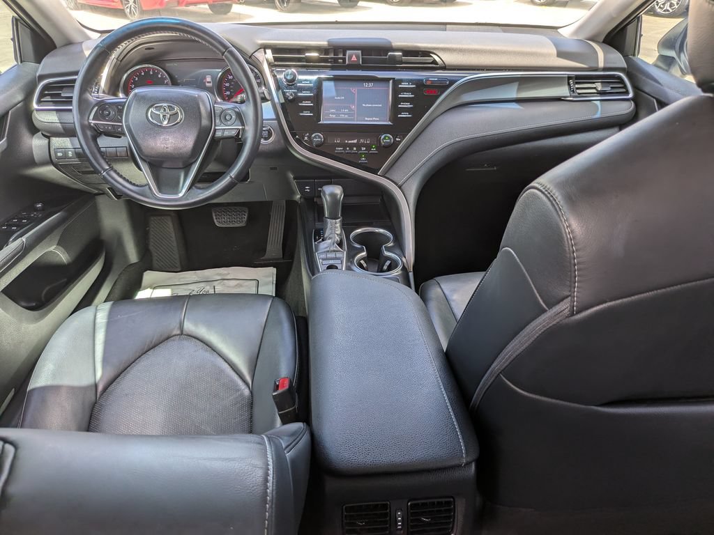 Used 2018 Toyota Camry XSE FWD image 13