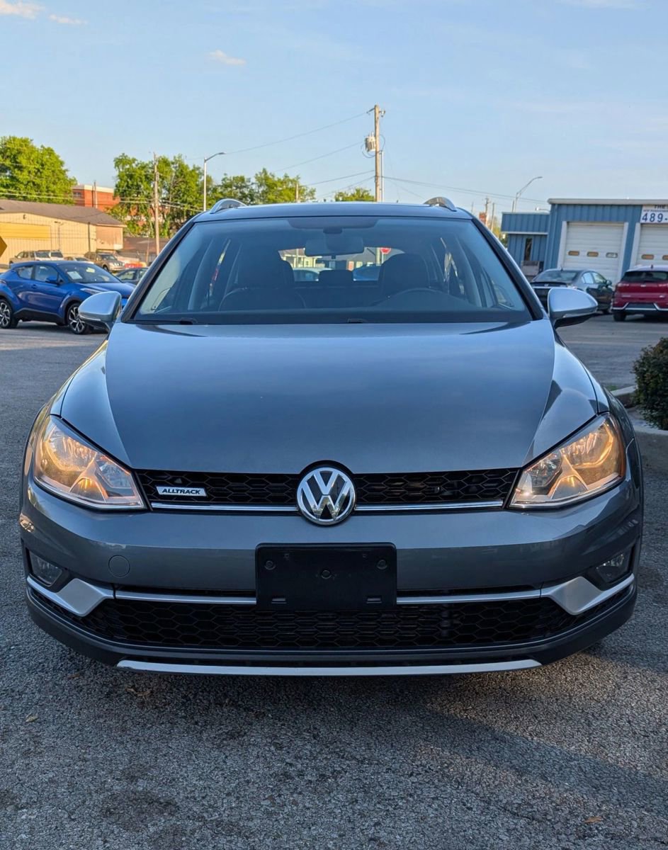 Used 2017 Volkswagen Golf Alltrack SE image 9