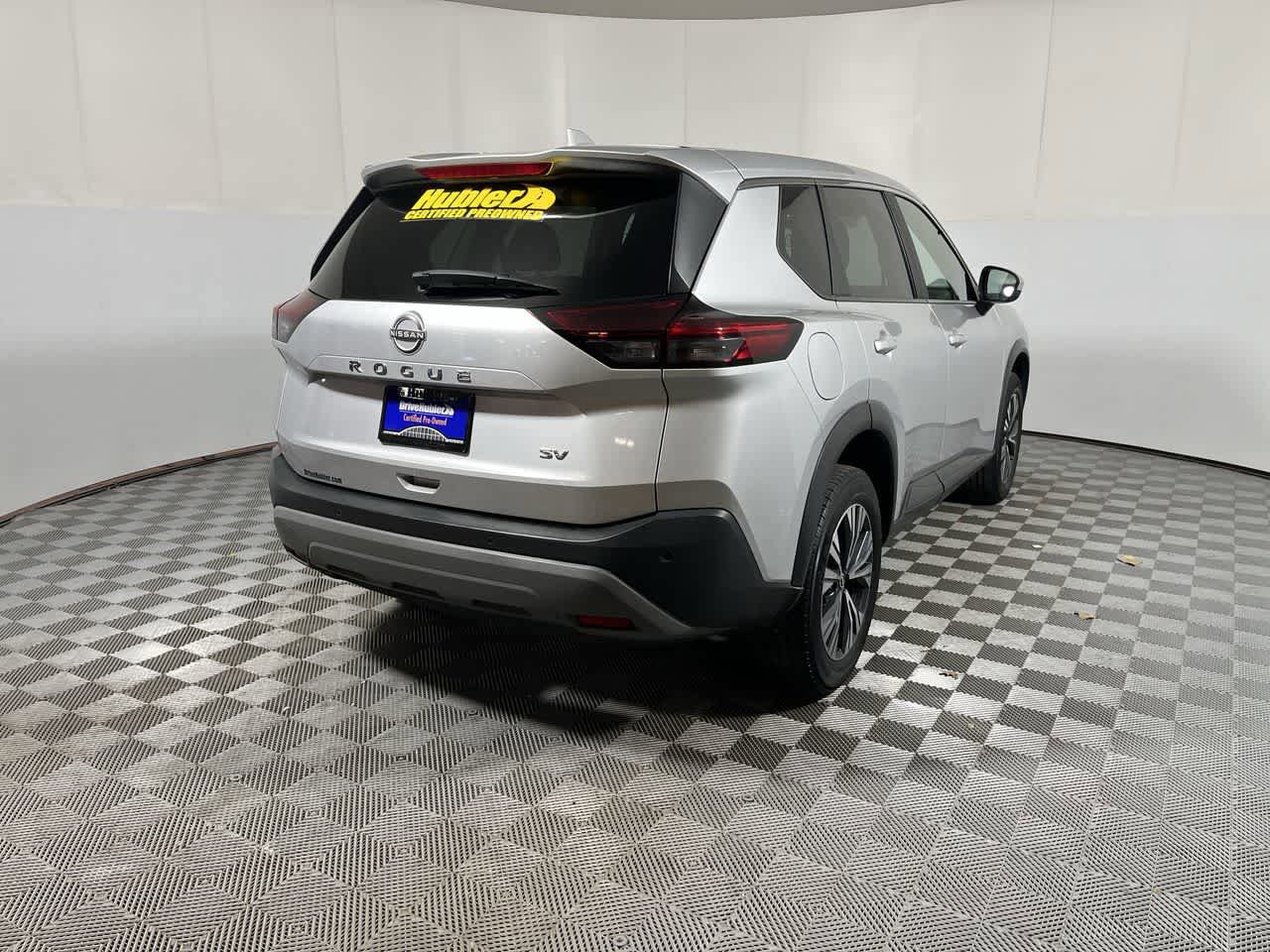 Used 2023 Nissan Rogue SV FWD image 8