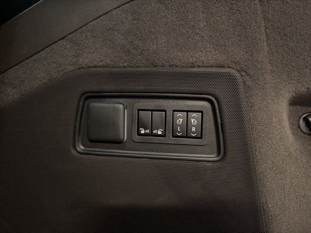 Certified 2026 Cadillac Escalade Luxury w/ LPO, Floor Liner Package image 24