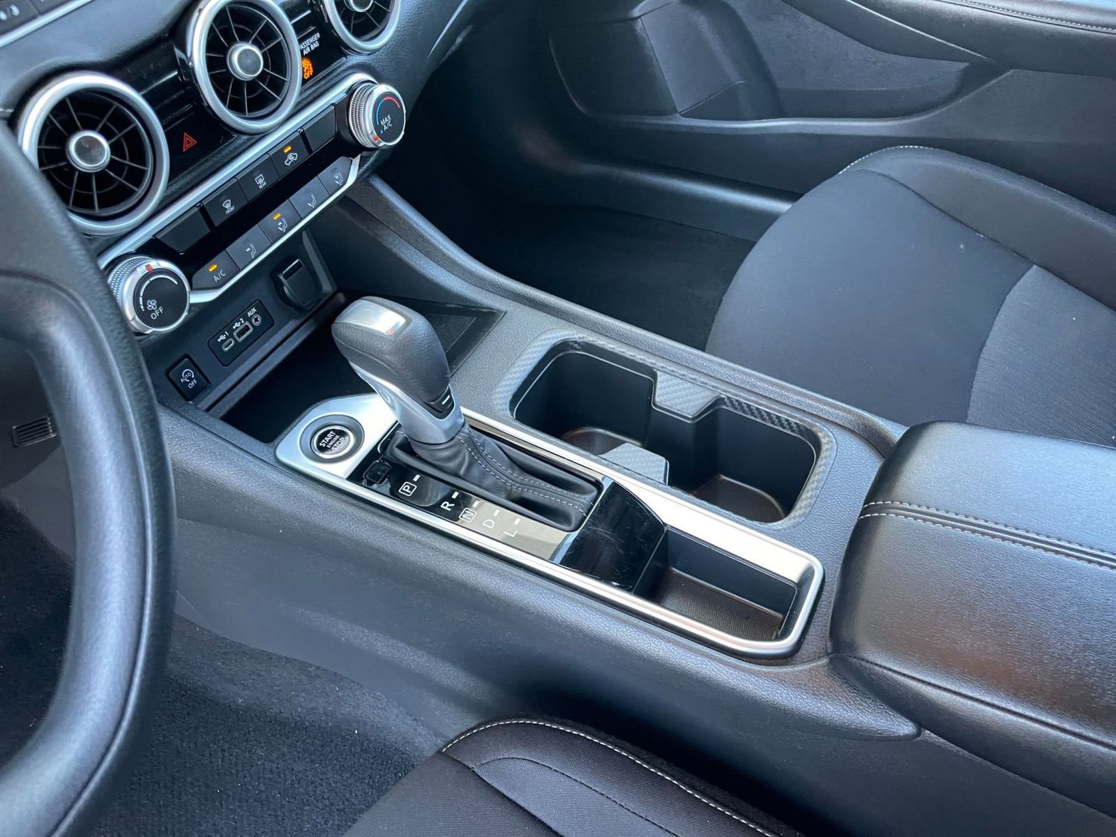 Used 2025 Nissan Sentra SV image 41