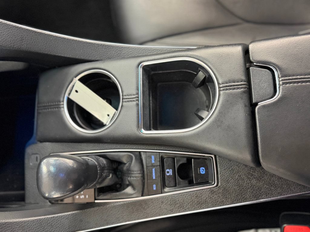 Used 2021 Toyota Avalon XLE FWD image 25