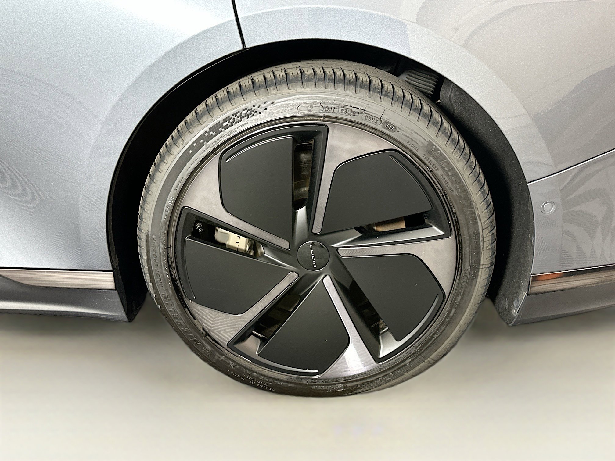 Used 2024 Lucid Air Pure RWD image 11