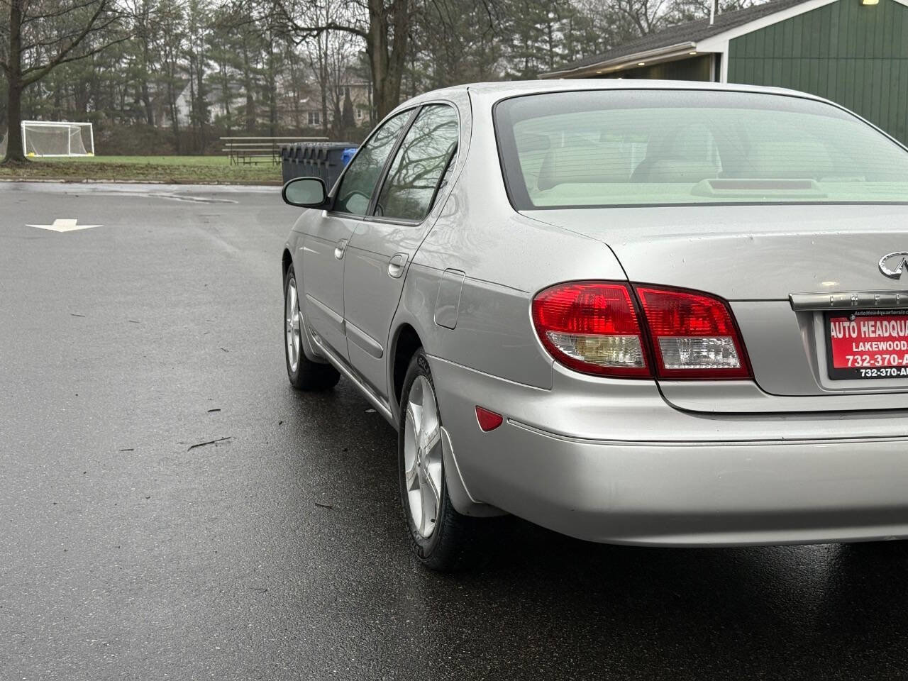 Used 2003 INFINITI I35 w/ Sunroof & Sunshade Pkg image 8