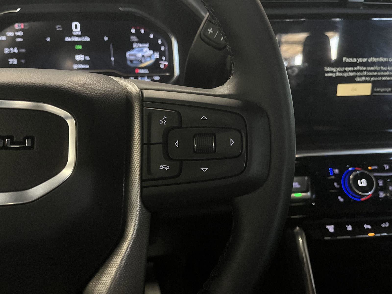 Used 2025 GMC Sierra 3500 Denali w/ Denali Reserve Package image 18