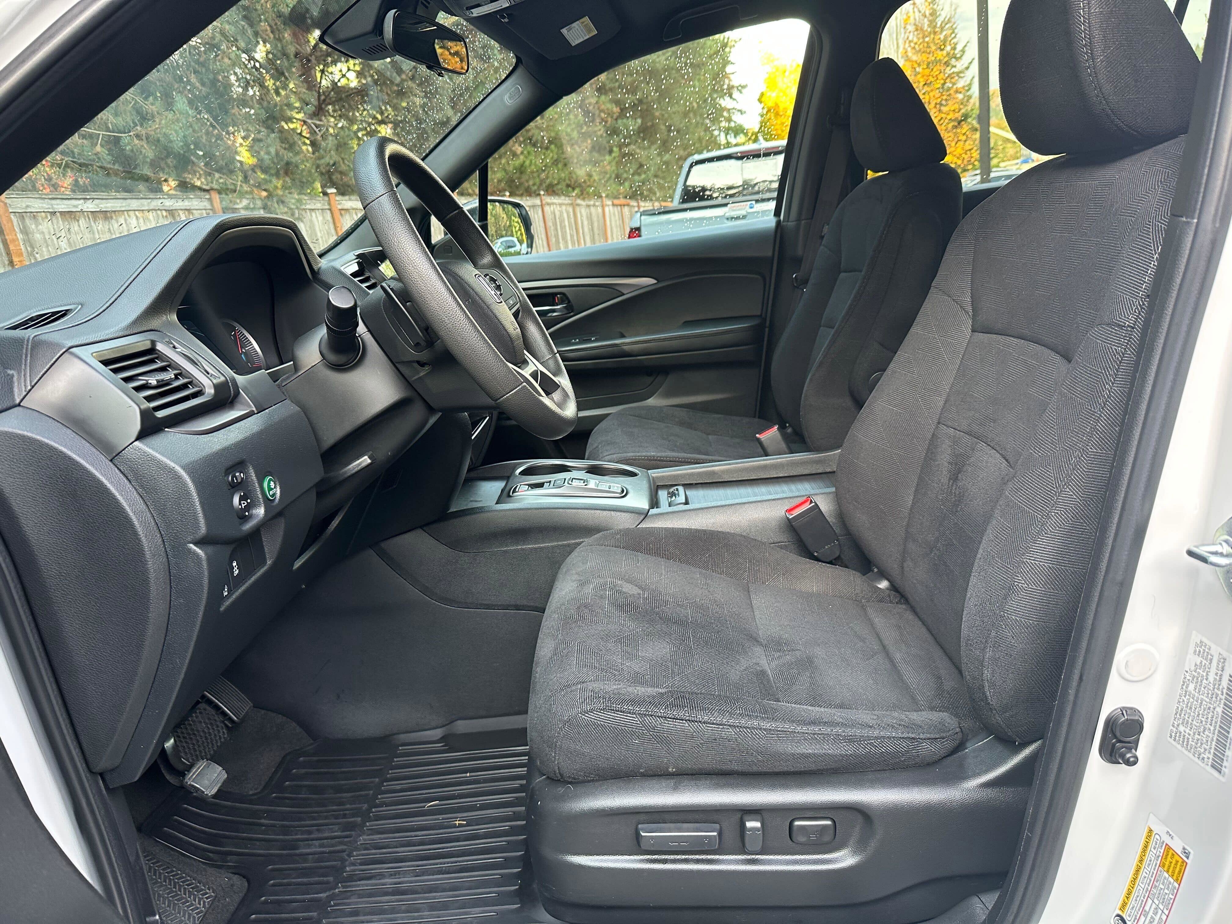 Used 2022 Honda Pilot Sport image 17