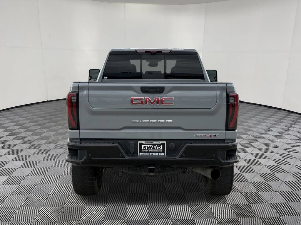 Used 2024 GMC Sierra 2500 AT4X AWD/4WD image 9