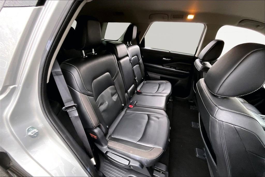 Used 2023 Nissan Pathfinder SL image 20