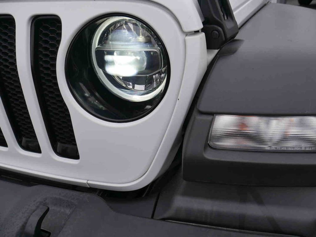 Used 2021 Jeep Wrangler Unlimited Sport image 25