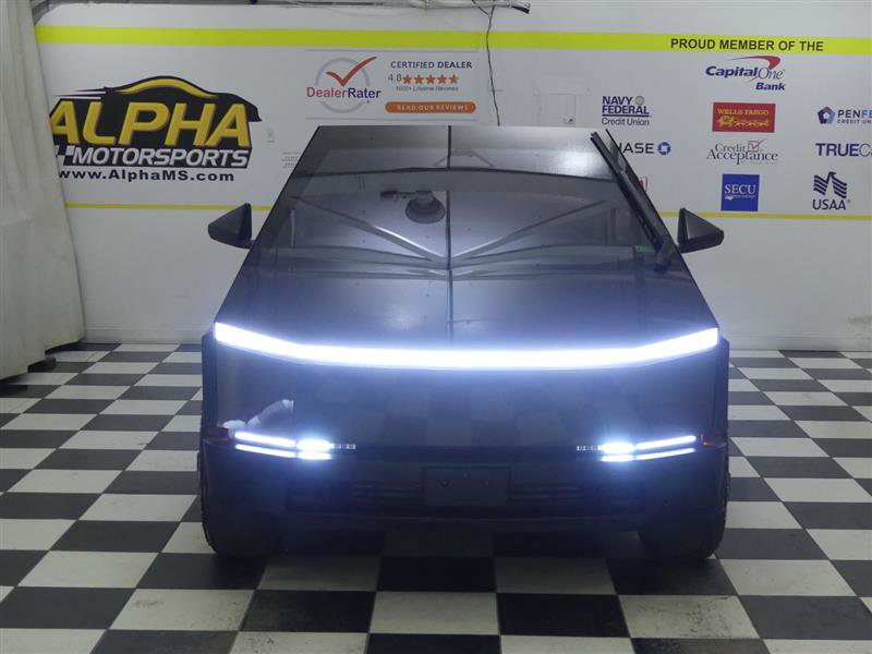 Used 2024 Tesla Cybertruck AWD Crew Cab image 2