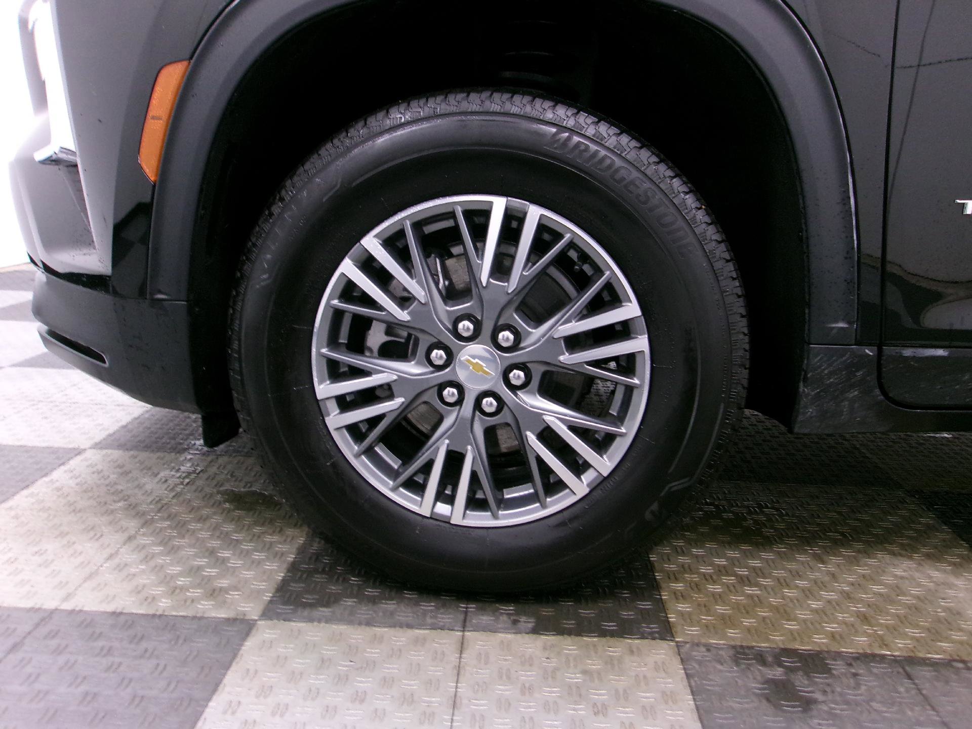 Certified 2025 Chevrolet Traverse LT w/ LPO, Floor Liner Package image 17