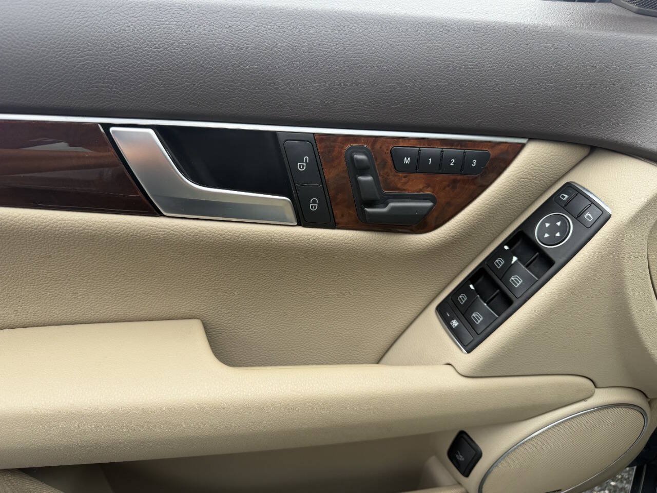 Used 2012 Mercedes-Benz C 300 4MATIC Sedan image 26