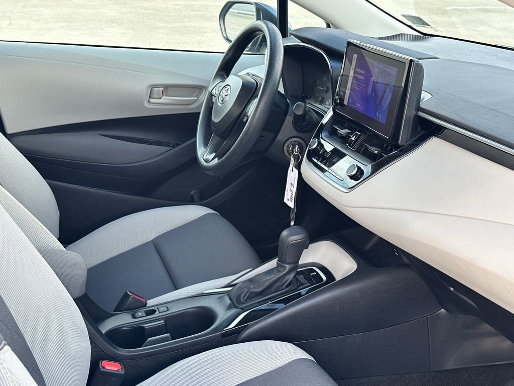Used 2023 Toyota Corolla LE FWD image 10