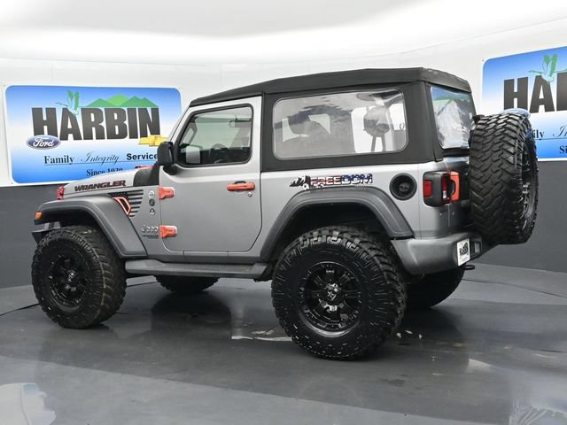 Used 2018 Jeep Wrangler Sport AWD/4WD image 3