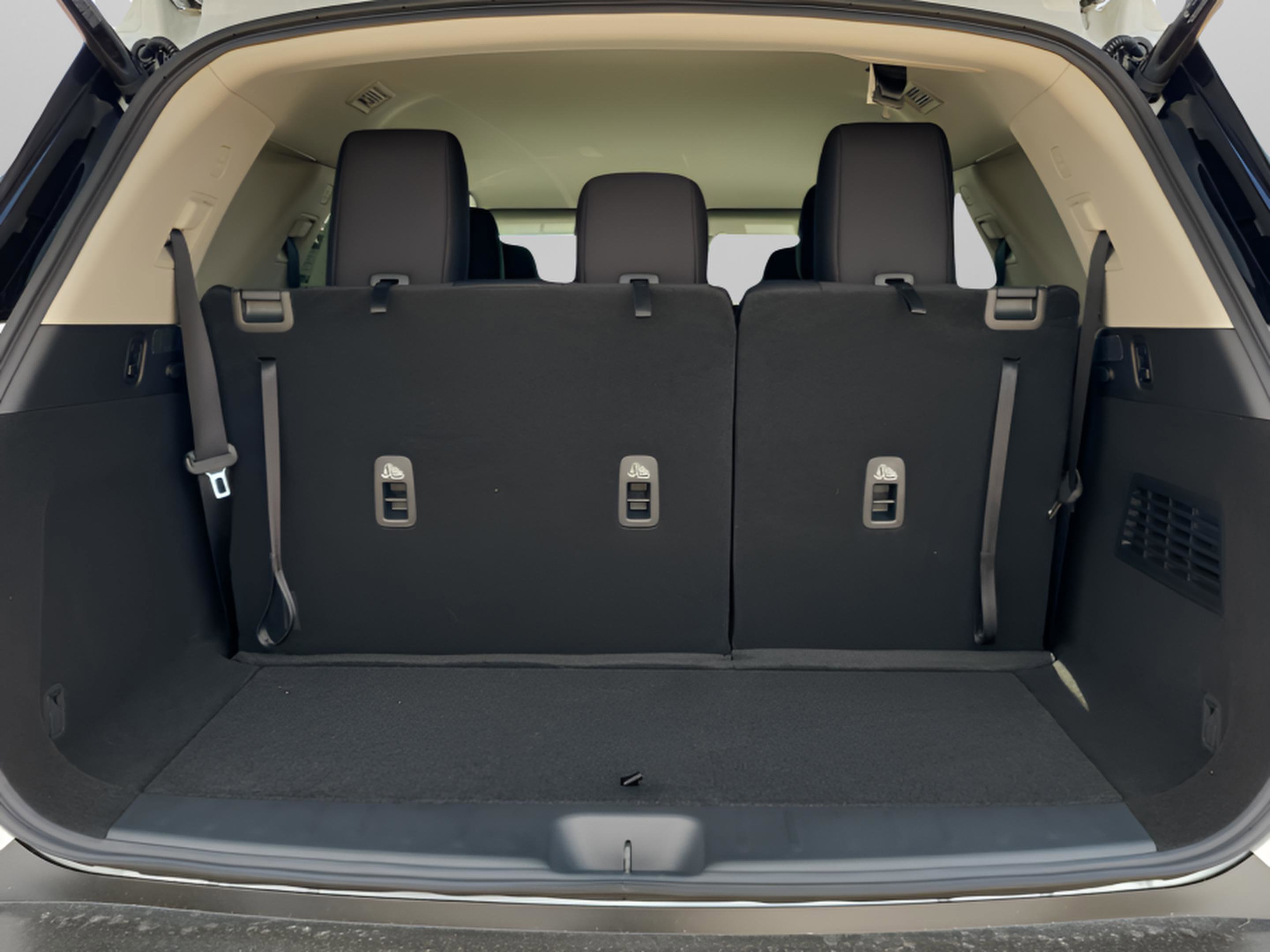 New 2026 Nissan Pathfinder SV image 8