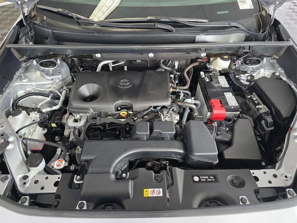 Used 2025 Toyota RAV4 LE image 9