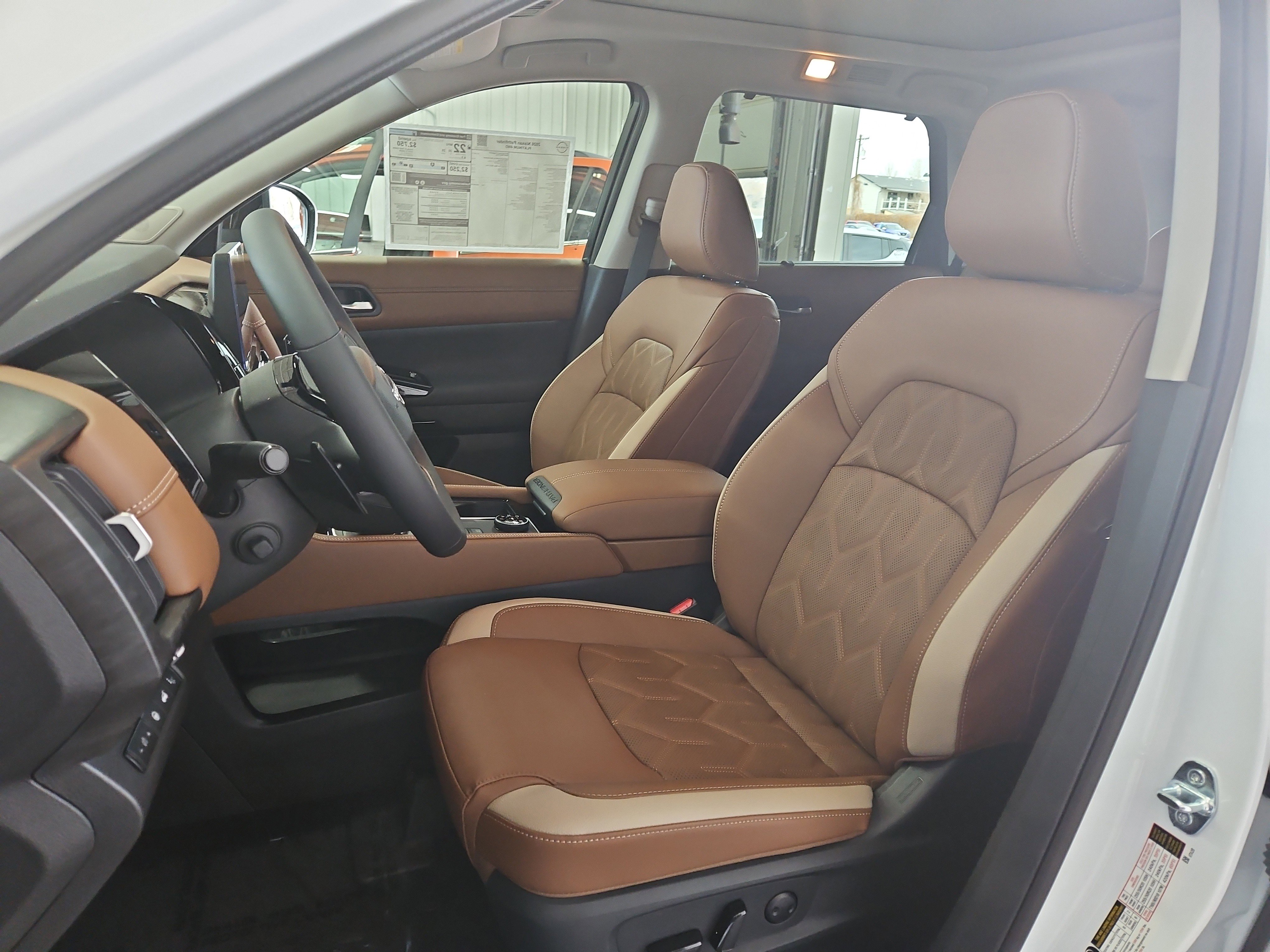 New 2026 Nissan Pathfinder Platinum AWD/4WD image 9