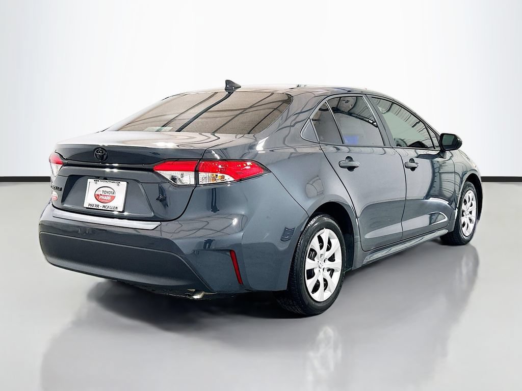 Used 2026 Toyota Corolla LE FWD image 4