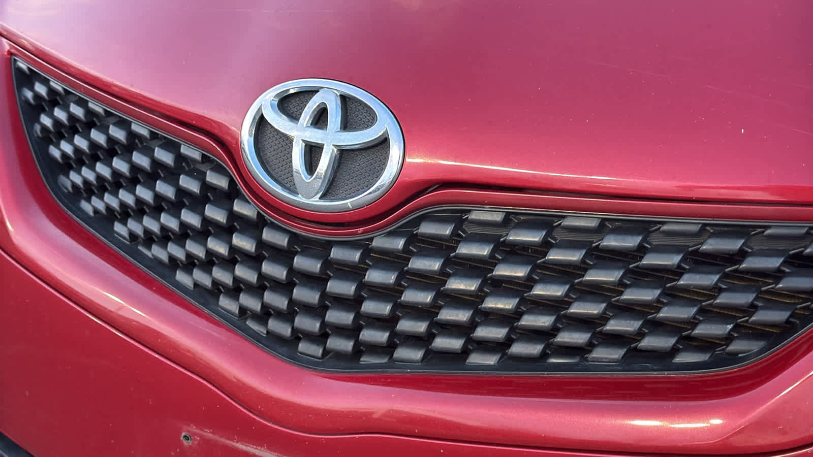 Used 2009 Toyota Yaris Sedan image 2