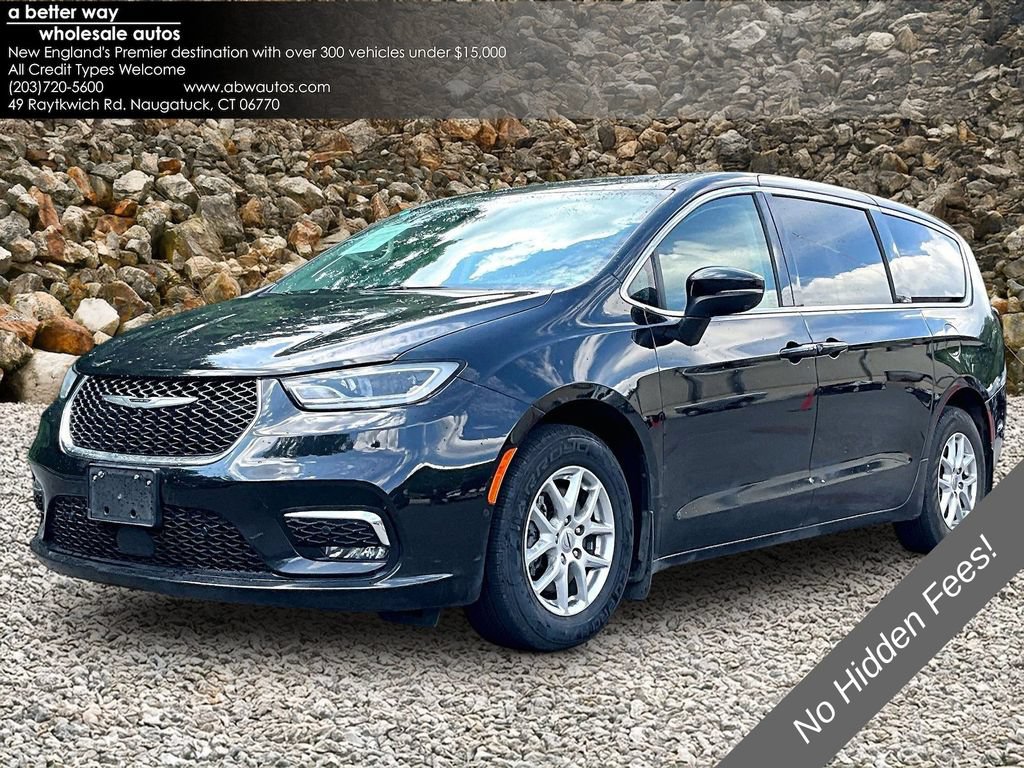 Used 2023 Chrysler Pacifica Touring-L