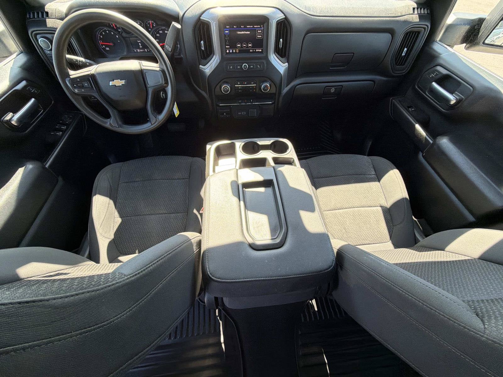 Used 2022 Chevrolet Silverado 2500 Custom w/ Custom Value Package AWD/4WD image 2