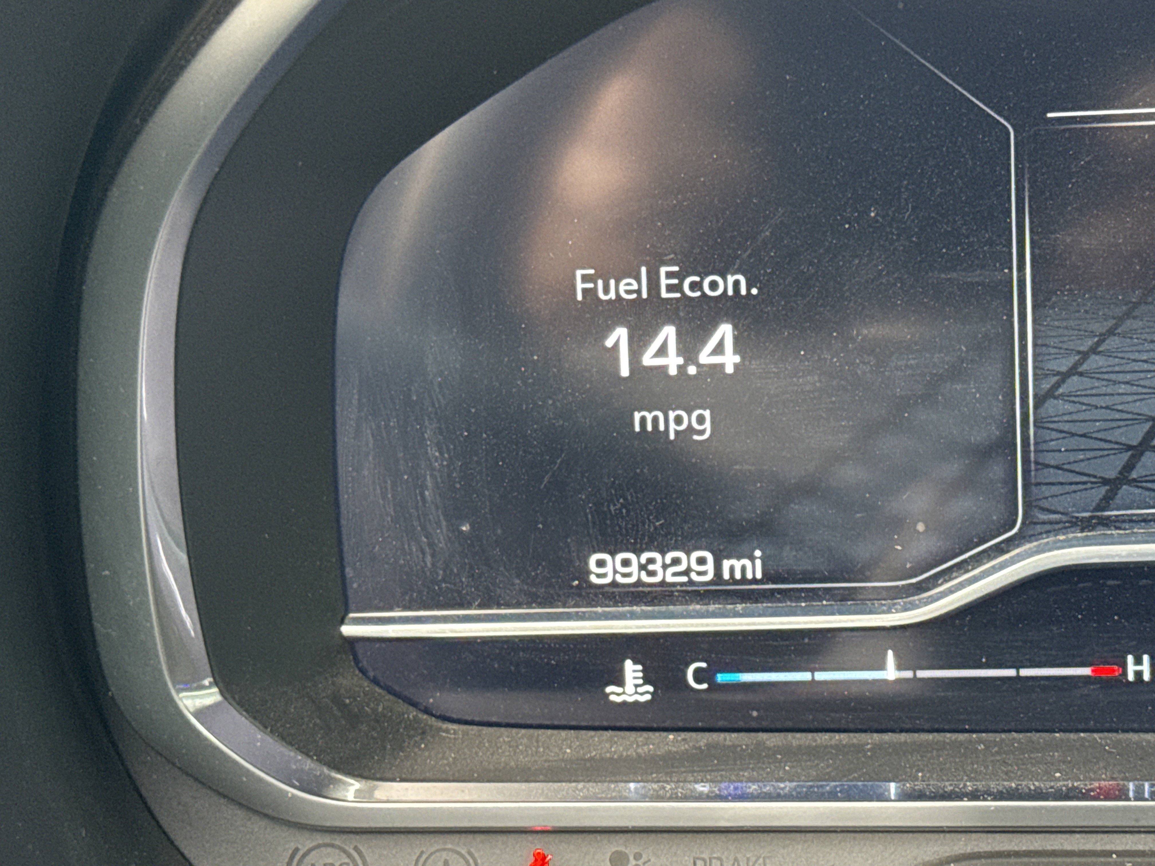 Used 2022 GMC Yukon SLT w/ SLT Premium Package image 22