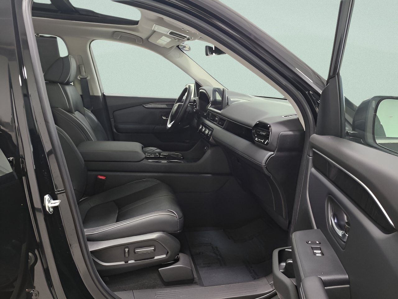 Used 2023 Honda Pilot Elite image 14