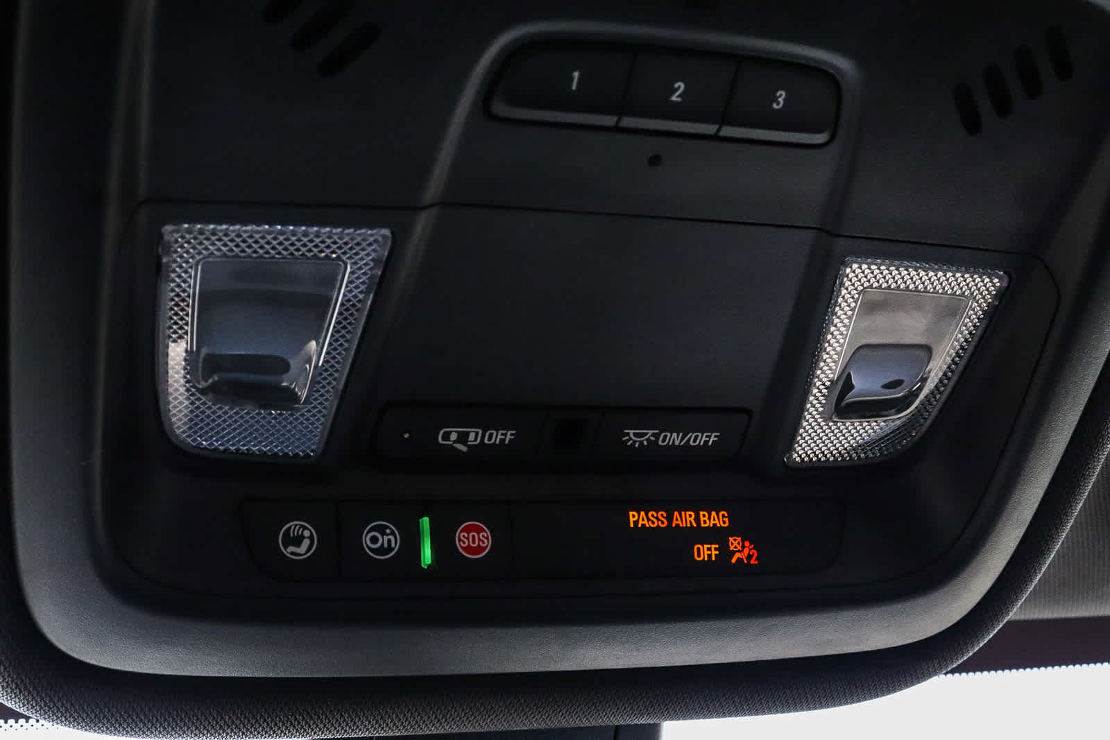 Used 2023 Chevrolet Traverse LT FWD image 31