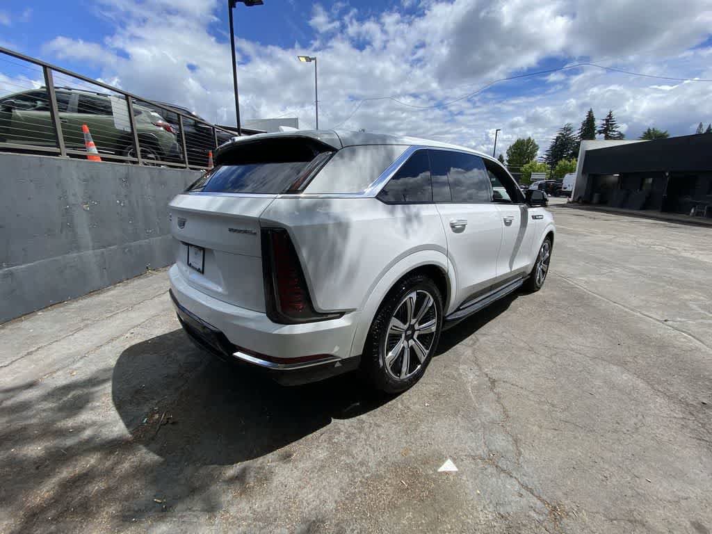 Certified 2025 Cadillac Escalade IQ Luxury 2 AWD/4WD image 6