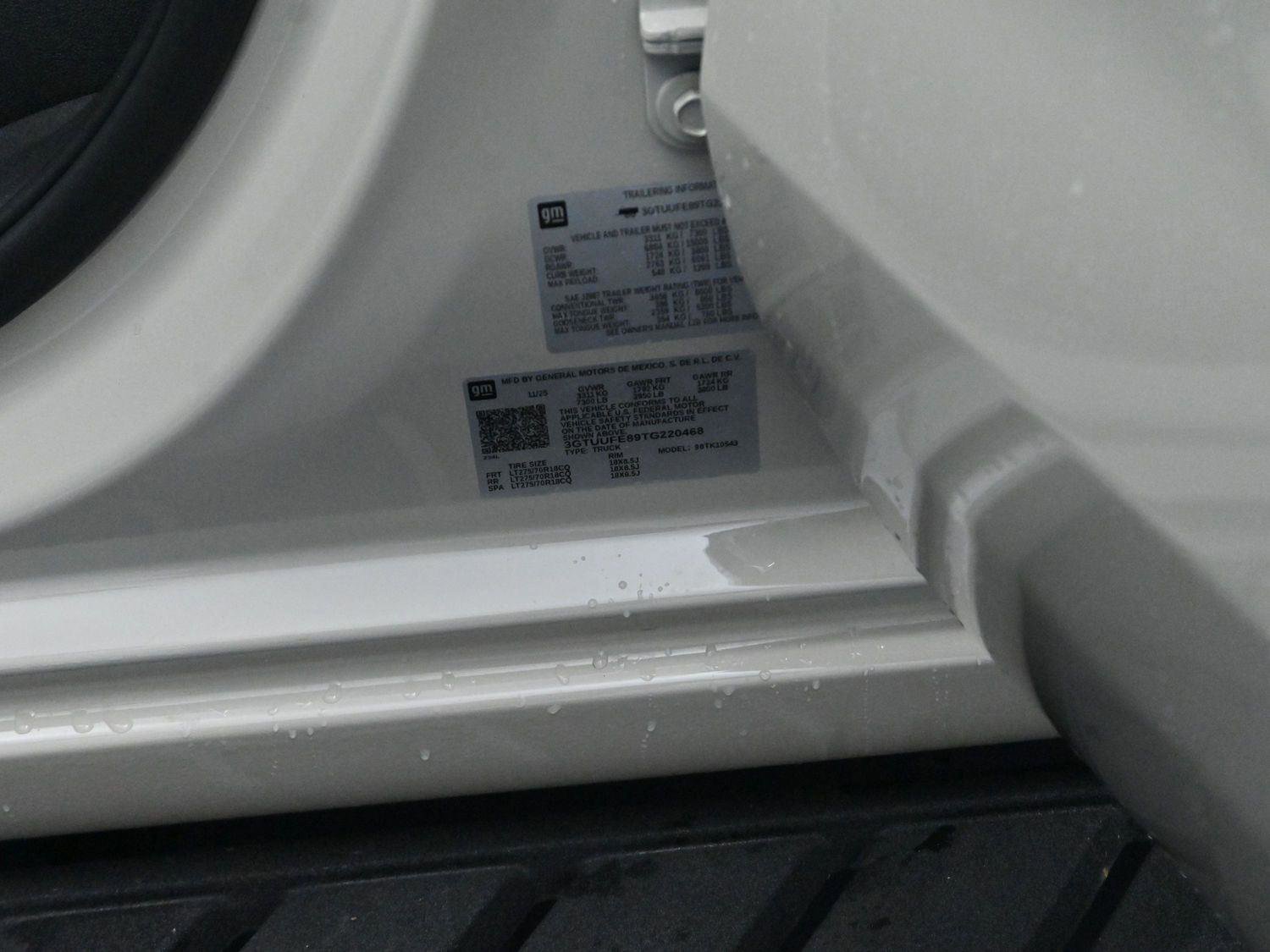 Used 2026 GMC Sierra 1500 AT4X image 40