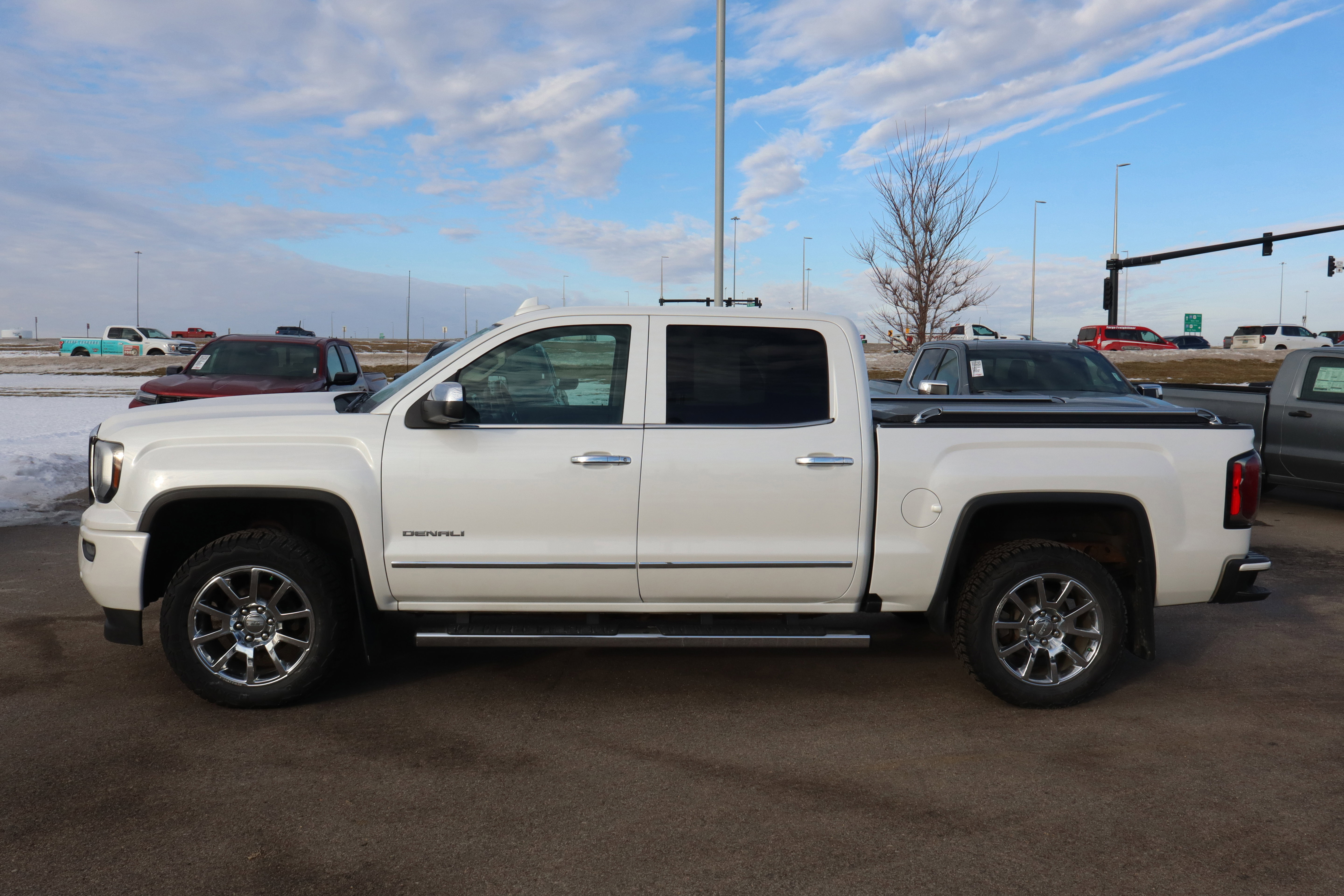 Used 2017 GMC Sierra 1500 Denali image 4