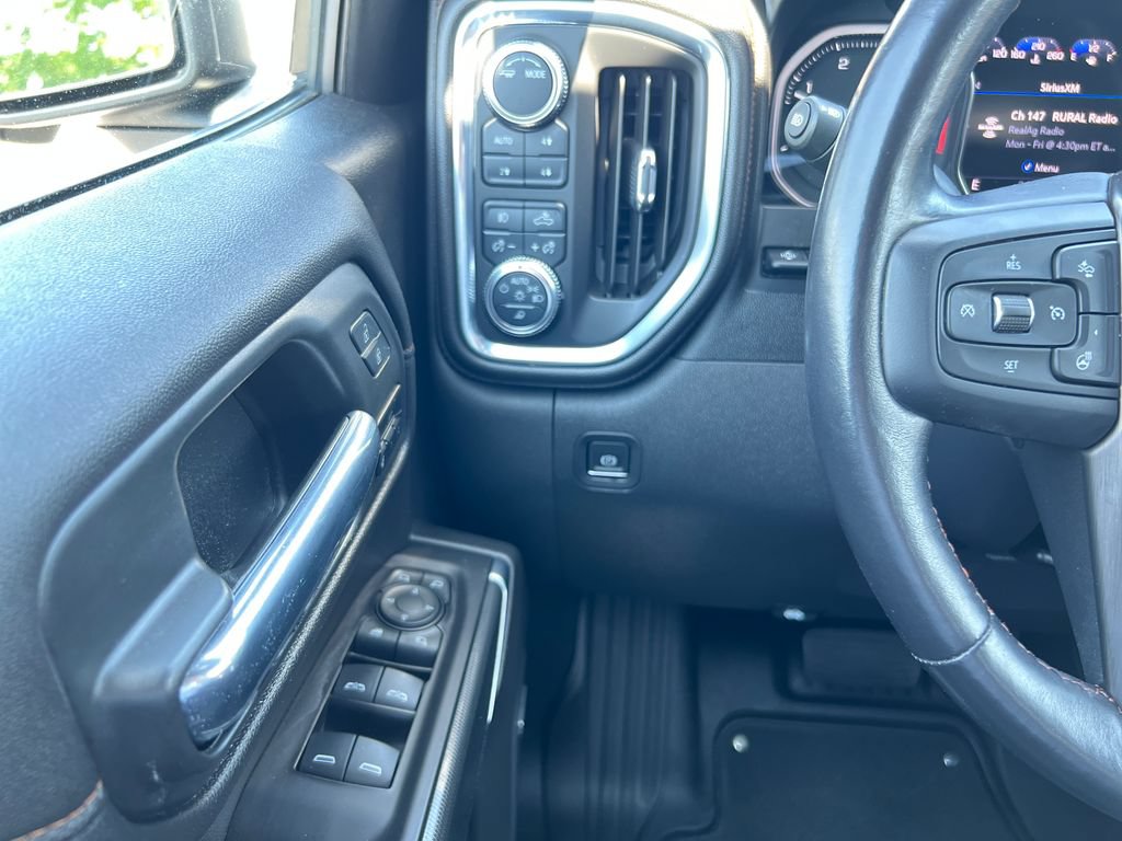 Used 2021 GMC Sierra 1500 AT4 w/ AT4 Premium Package AWD/4WD image 19