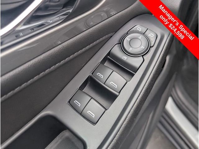 Certified 2023 Chevrolet Traverse LT image 17